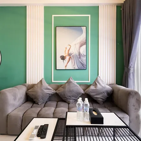 Aris Soho Balcony Suites Saigon District 1-2