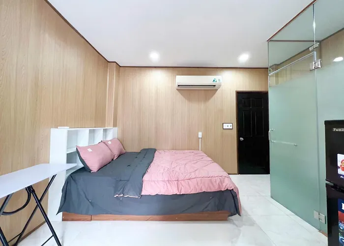 Lunaria Maison- Lucy House